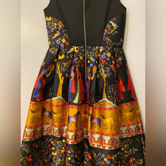 Elegant Colorful Egyptian print Midi dress - Picture 9 of 9